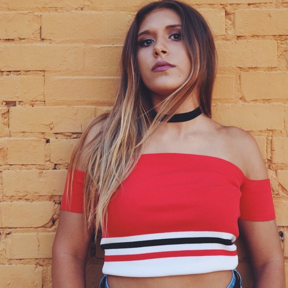 Top - Picture 2 of 2